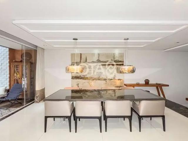 Casa / Sobrado para Venda em Curitiba/PR Guabirotuba 3 Quartos