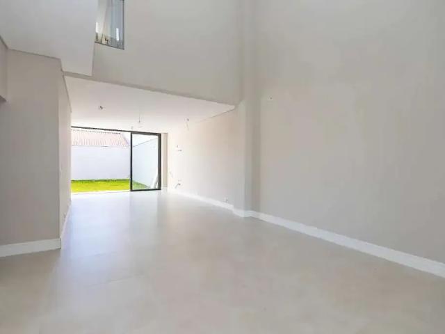 Casa / Sobrado para Venda em Curitiba/PR Guabirotuba 3 Quartos