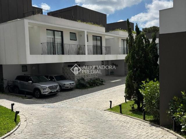 Casa / Sobrado para Venda em Curitiba/PR Guabirotuba 3 Quartos