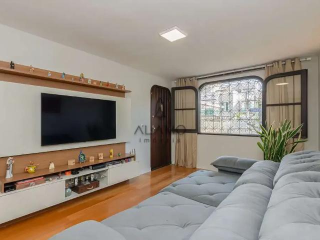 Casa / Sobrado para Venda em Curitiba/PR Guabirotuba 3 Quartos