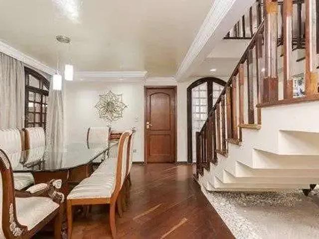 Casa / Sobrado para Venda em Curitiba/PR Guabirotuba 4 Quartos