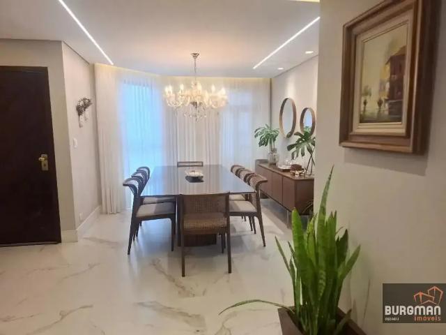 Casa / Sobrado para Venda em Curitiba/PR Guabirotuba 4 Quartos