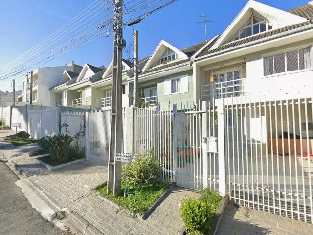 Casa / Sobrado para Venda em Curitiba/PR Guabirotuba 4 Quartos