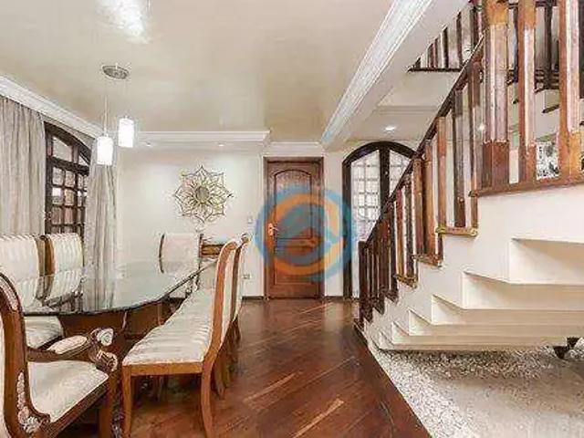 Casa / Sobrado para Venda em Curitiba/PR Guabirotuba 4 Quartos