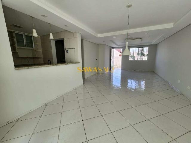 Casa / Sobrado para Venda em Curitiba/PR Guabirotuba 4 Quartos