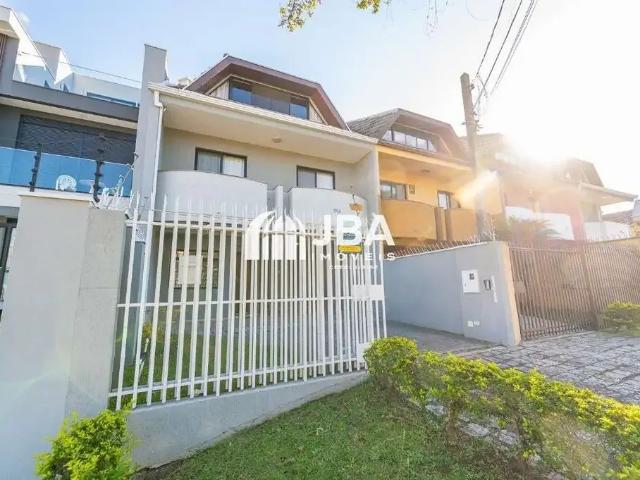 Casa / Sobrado para Venda em Curitiba/PR Guabirotuba 4 Quartos