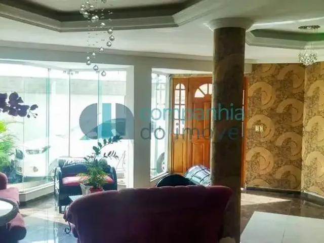 Casa / Sobrado para Venda em Curitiba/PR Guabirotuba 5 Quartos