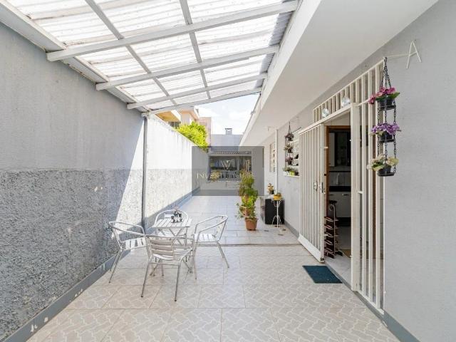 Casa / Sobrado para Venda em Curitiba/PR Guabirotuba 5 Quartos