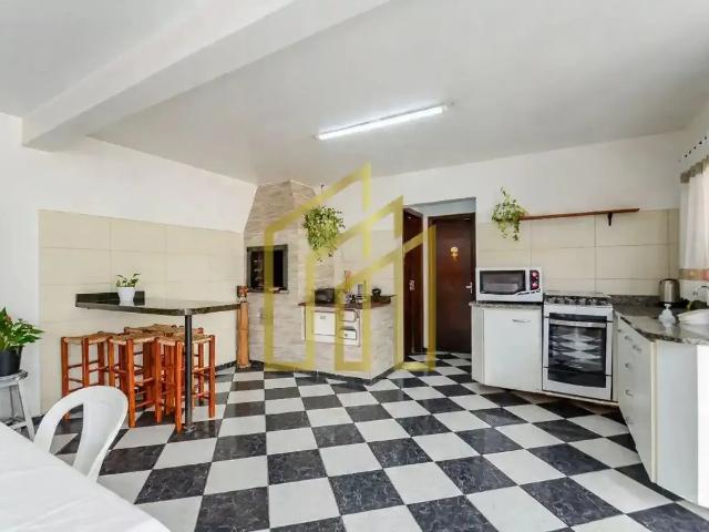 Casa / Sobrado para Venda em Curitiba/PR Guaíra 4 Quartos