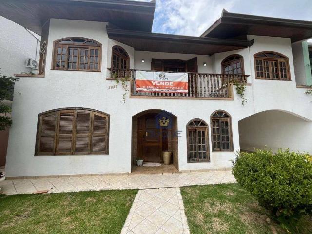 Casa / Sobrado para Venda em Curitiba/PR Guaíra 4 Quartos