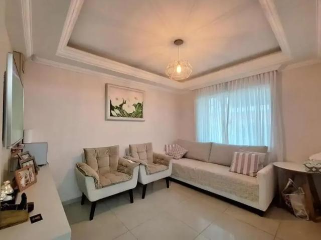 Casa / Sobrado para Venda em Curitiba/PR Guaíra 3 Quartos