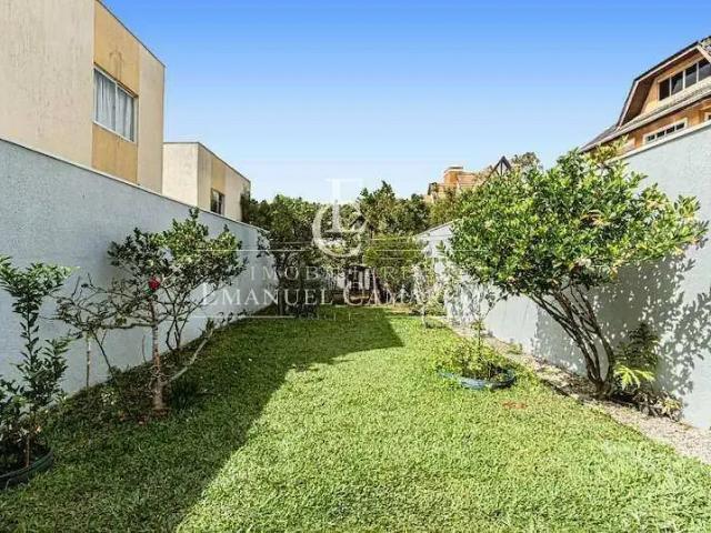 Casa / Sobrado para Venda em Curitiba/PR Guaíra 3 Quartos