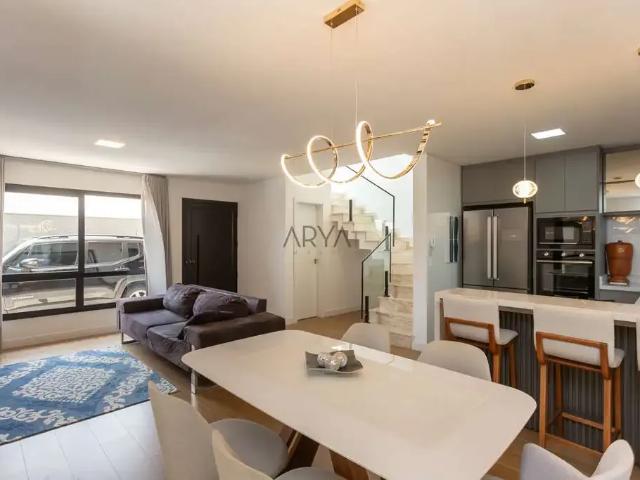 Casa / Sobrado para Venda em Curitiba/PR Guaíra 3 Quartos