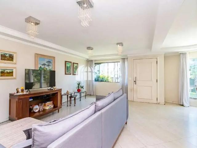 Casa / Sobrado para Venda em Curitiba/PR Guaíra 3 Quartos
