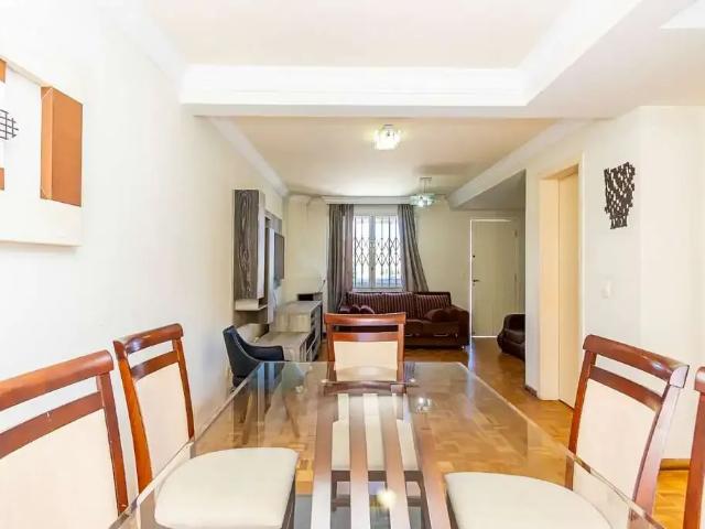 Casa / Sobrado para Venda em Curitiba/PR Guaíra 3 Quartos