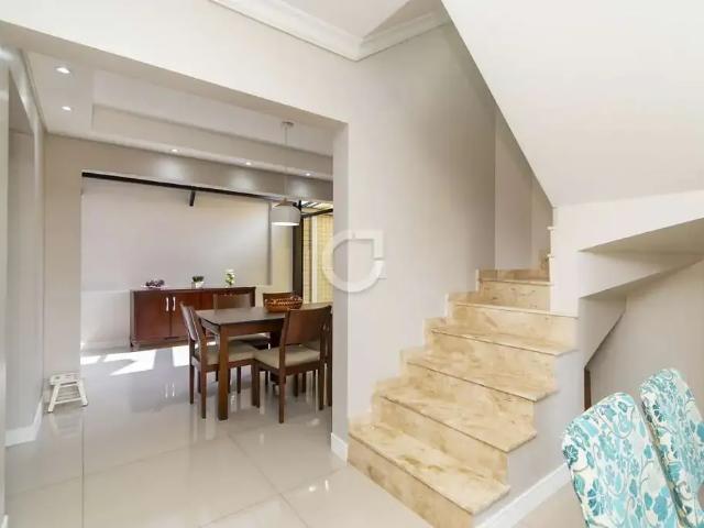 Casa / Sobrado para Venda em Curitiba/PR Guaíra 3 Quartos