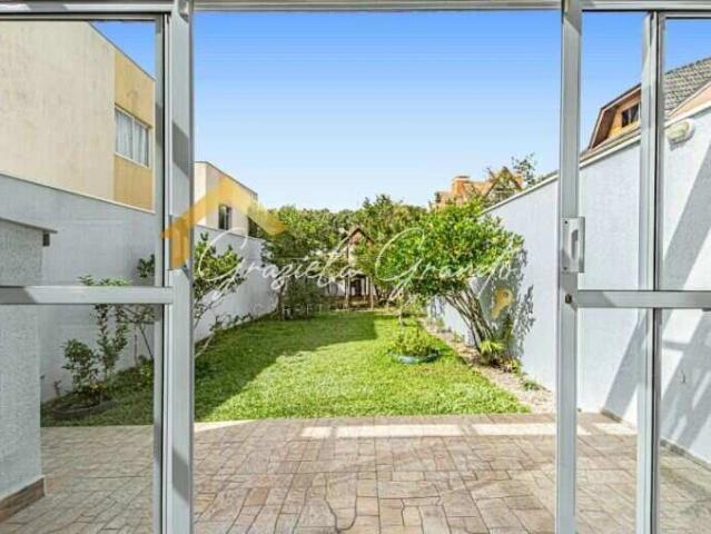 Casa / Sobrado para Venda em Curitiba/PR Guaíra 3 Quartos