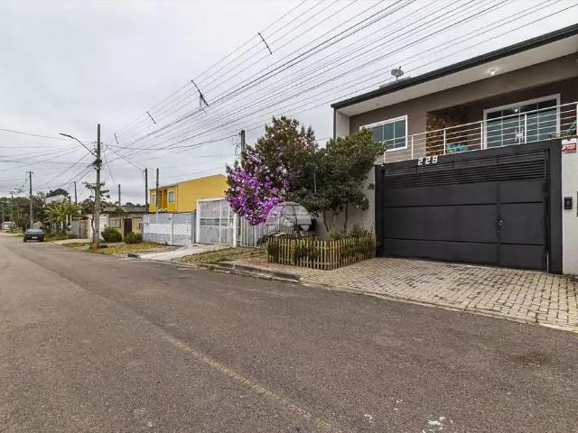 Casa / Sobrado para Venda em Curitiba/PR Ganchinho 4 Quartos