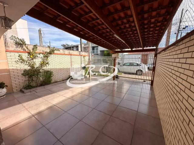 Casa / Sobrado para Venda em Curitiba/PR Ganchinho 2 Quartos