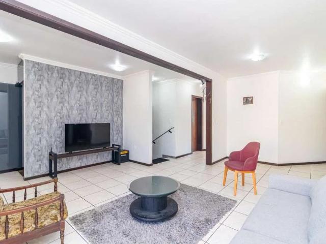 Casa / Sobrado para Venda em Curitiba/PR Hauer 3 Quartos