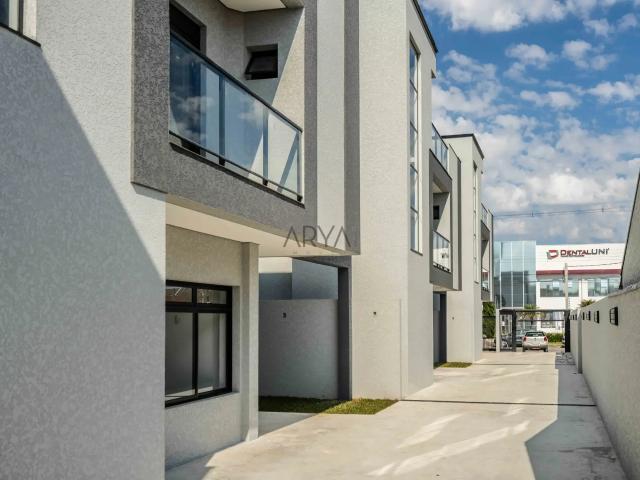 Casa / Sobrado para Venda em Curitiba/PR Hauer 3 Quartos
