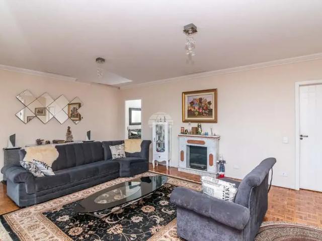 Casa / Sobrado para Venda em Curitiba/PR Jardim Botânico 4 Quartos