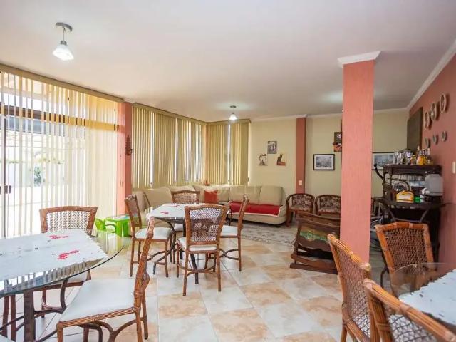 Casa / Sobrado para Venda em Curitiba/PR Jardim Botânico 3 Quartos
