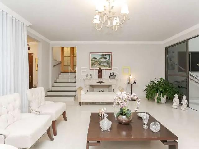 Casa / Sobrado para Venda em Curitiba/PR Jardim Botânico 3 Quartos