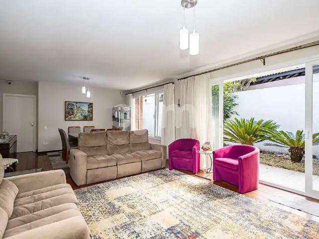 Casa / Sobrado para Venda em Curitiba/PR Jardim Social 4 Quartos