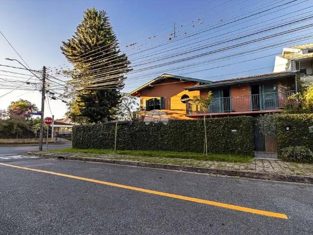 Casa / Sobrado para Venda em Curitiba/PR Jardim Social 5 Quartos