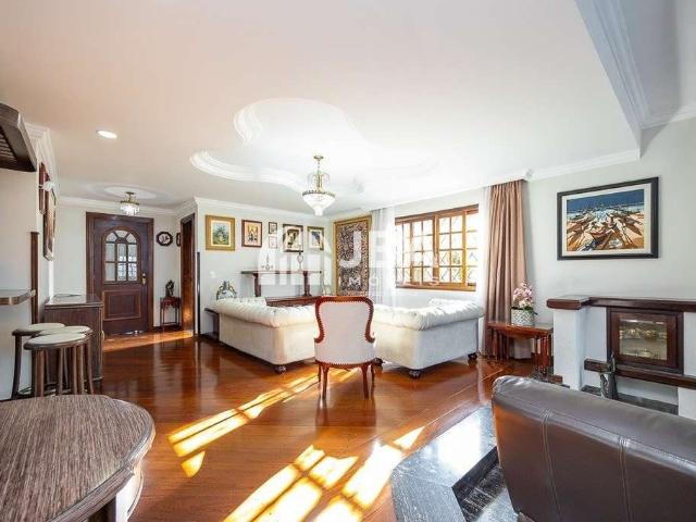 Casa / Sobrado para Venda em Curitiba/PR Jardim Social 5 Quartos