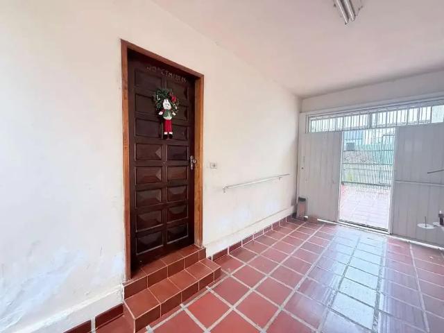Casa / Sobrado para Venda em Curitiba/PR Parolin 3 Quartos