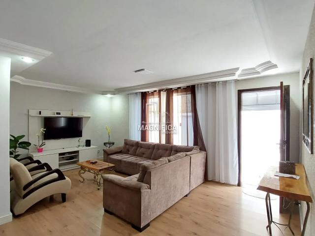 Casa / Sobrado para Venda em Curitiba/PR Parolin 4 Quartos