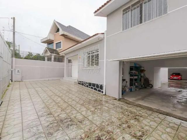 Casa / Sobrado para Venda em Curitiba/PR Parolin 4 Quartos