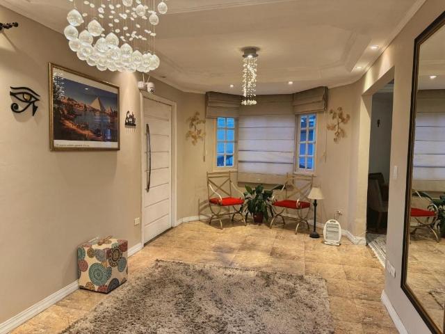 Casa / Sobrado para Venda em Curitiba/PR Parolin 5 Quartos