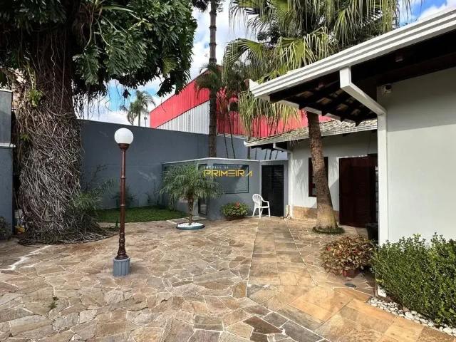 Casa / Sobrado para Venda em Curitiba/PR Parolin 5 Quartos