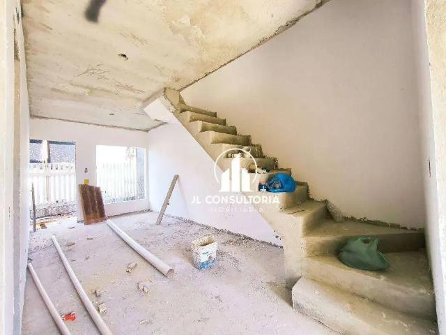 Casa / Sobrado para Venda em Curitiba/PR Pinheirinho 3 Quartos
