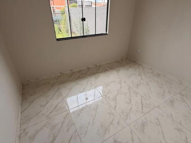 Casa / Sobrado para Venda em Curitiba/PR Pinheirinho 3 Quartos