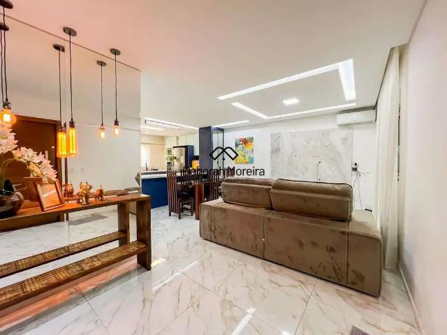Casa / Sobrado para Venda em Curitiba/PR Pinheirinho 3 Quartos