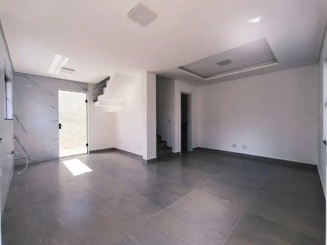 Casa / Sobrado para Venda em Curitiba/PR Pinheirinho 3 Quartos