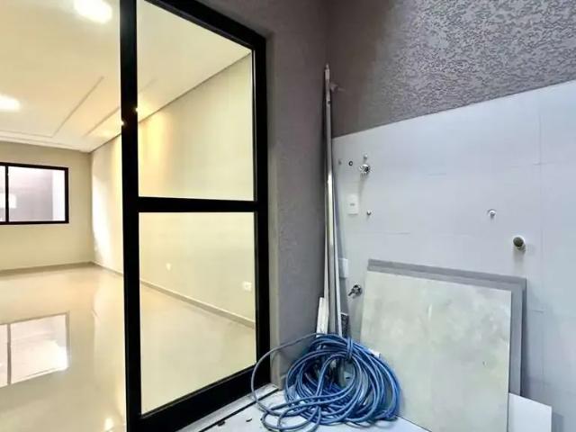 Casa / Sobrado para Venda em Curitiba/PR Pinheirinho 3 Quartos