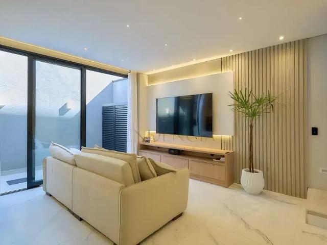 Casa / Sobrado para Venda em Curitiba/PR Pinheirinho 3 Quartos