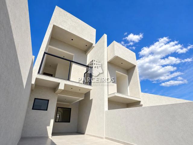 Casa / Sobrado para Venda em Curitiba/PR Pinheirinho 3 Quartos