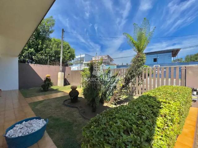 Casa / Sobrado para Venda em Curitiba/PR Pinheirinho 3 Quartos