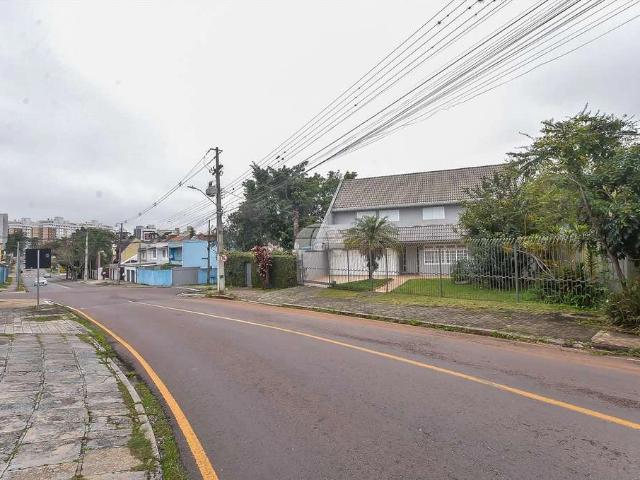 Casa / Sobrado para Venda em Curitiba/PR Portão 4 Quartos