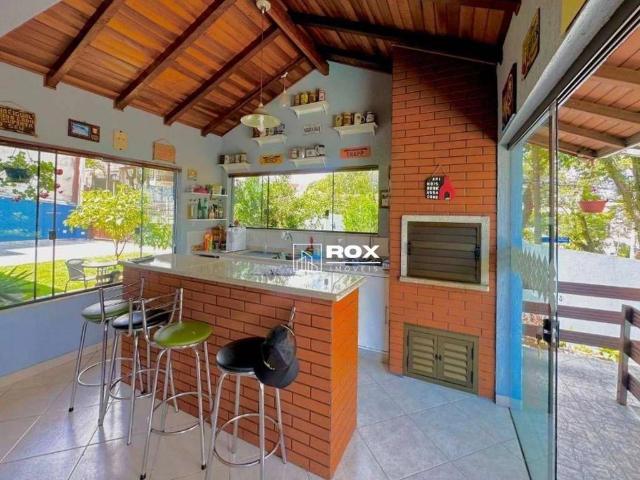 Casa / Sobrado para Venda em Curitiba/PR Portão 4 Quartos