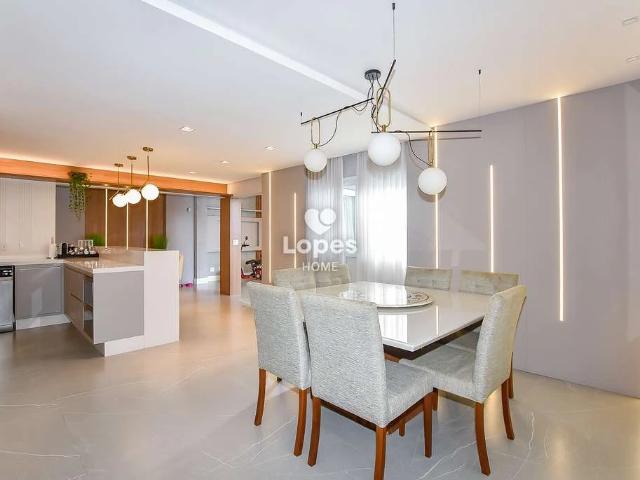 Casa / Sobrado para Venda em Curitiba/PR Portão 4 Quartos
