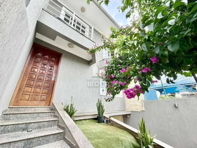 Casa / Sobrado para Venda em Curitiba/PR Portão 4 Quartos