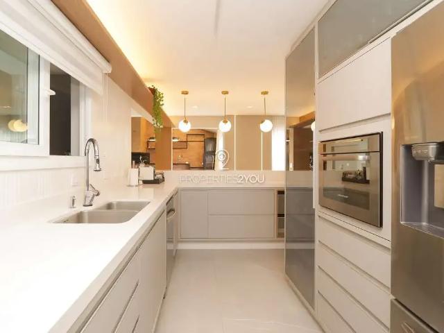 Casa / Sobrado para Venda em Curitiba/PR Portão 4 Quartos