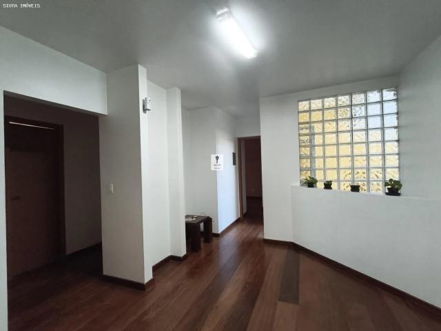 Casa / Sobrado para Venda em Curitiba/PR Portão 5 Quartos
